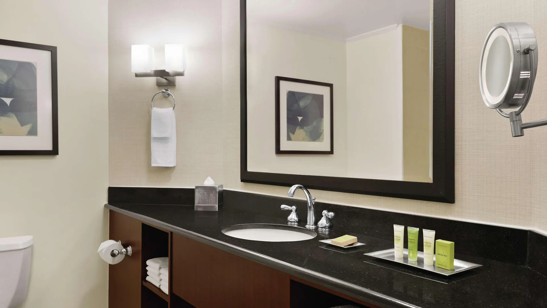 Doubletree By Hilton South Charlotte Tyvola Hotel