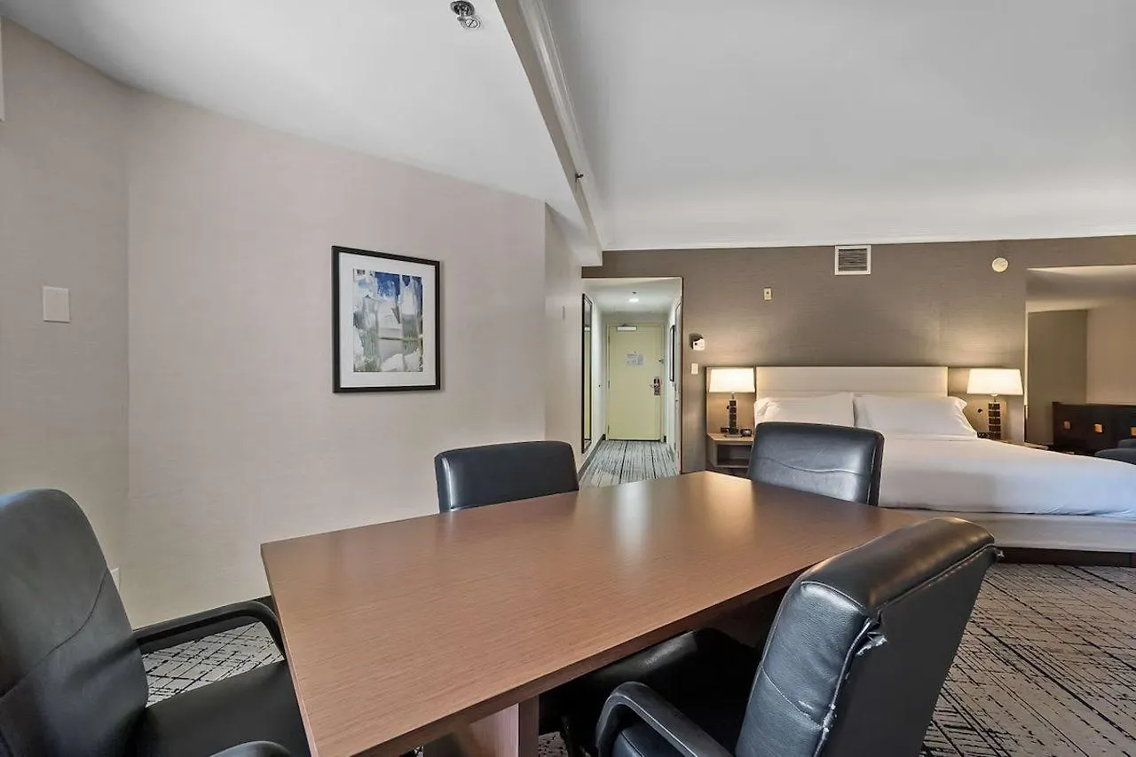 Doubletree By Hilton South Charlotte Tyvola Hotel