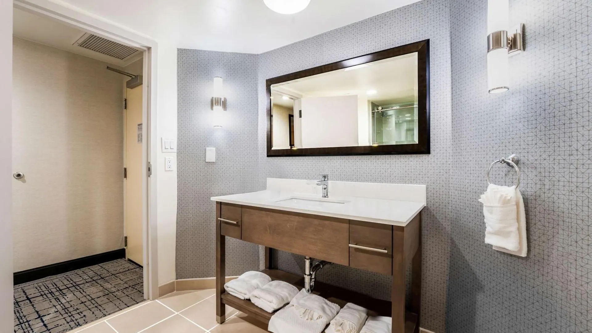 Doubletree By Hilton South Charlotte Tyvola Hotel 4*,  Verenigde Staten