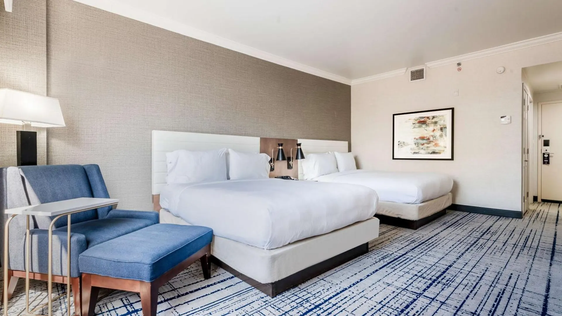 Doubletree By Hilton South Charlotte Tyvola Hotel