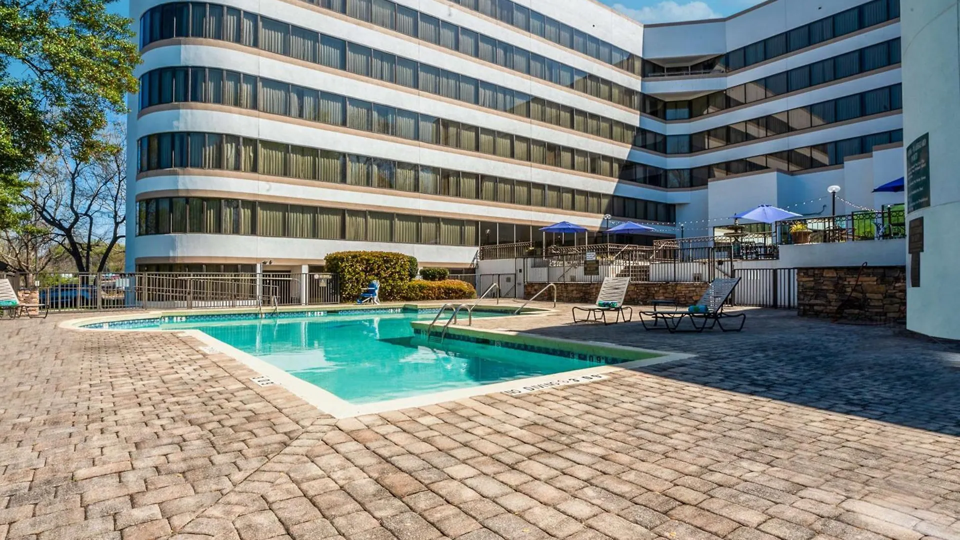 Doubletree By Hilton South Charlotte Tyvola Hotel