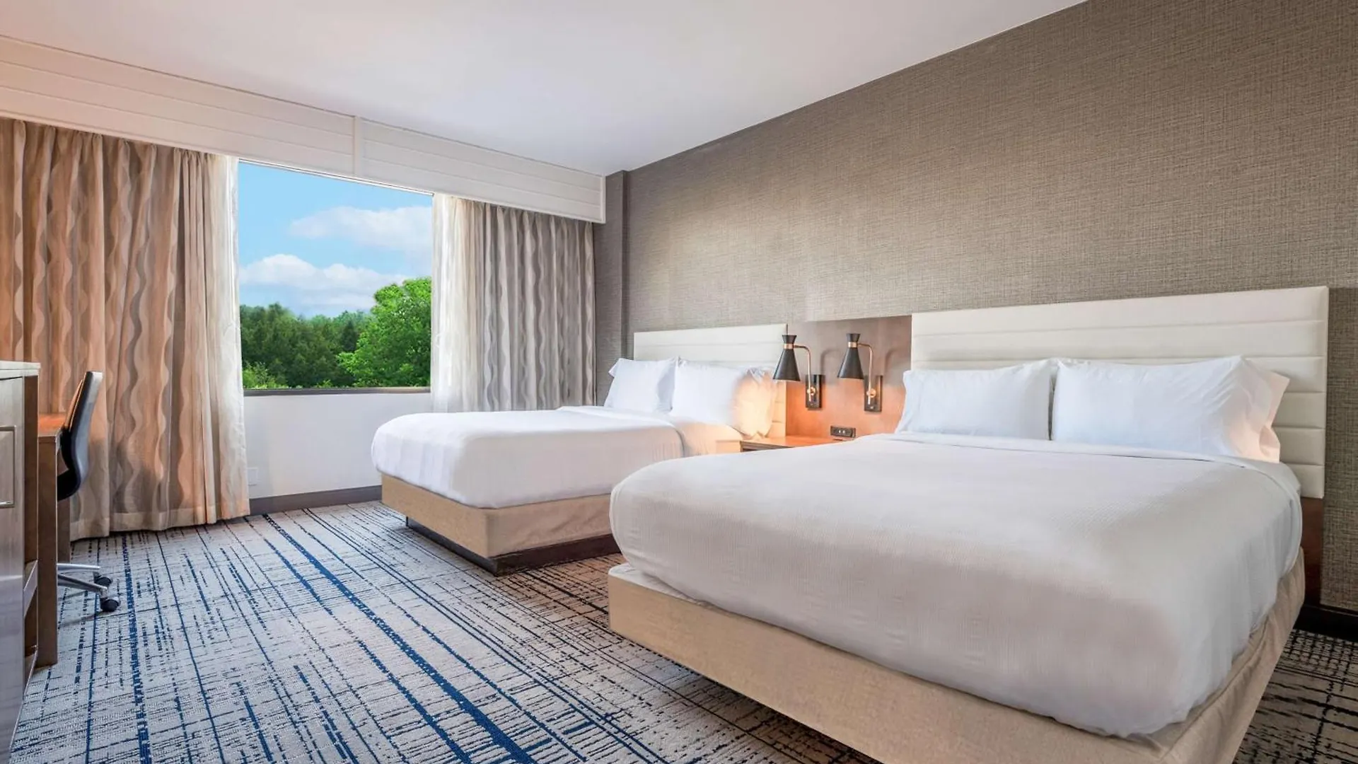 Doubletree By Hilton South Charlotte Tyvola Hotel 4*,